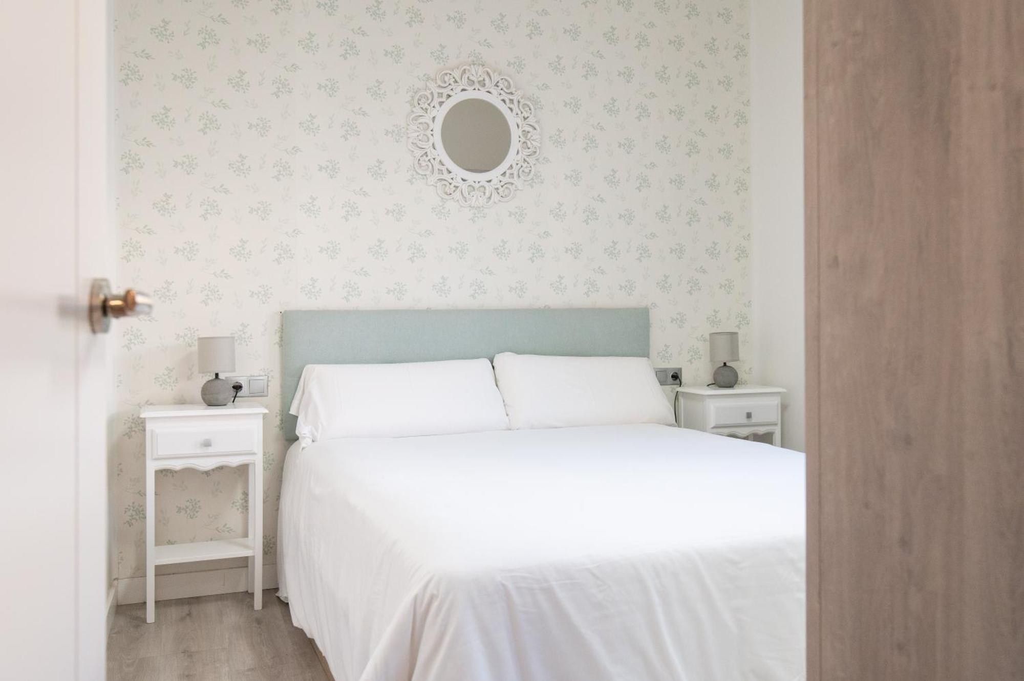 Apartamento Triana Habitame Inmobiliaria Sevilla Eksteriør billede