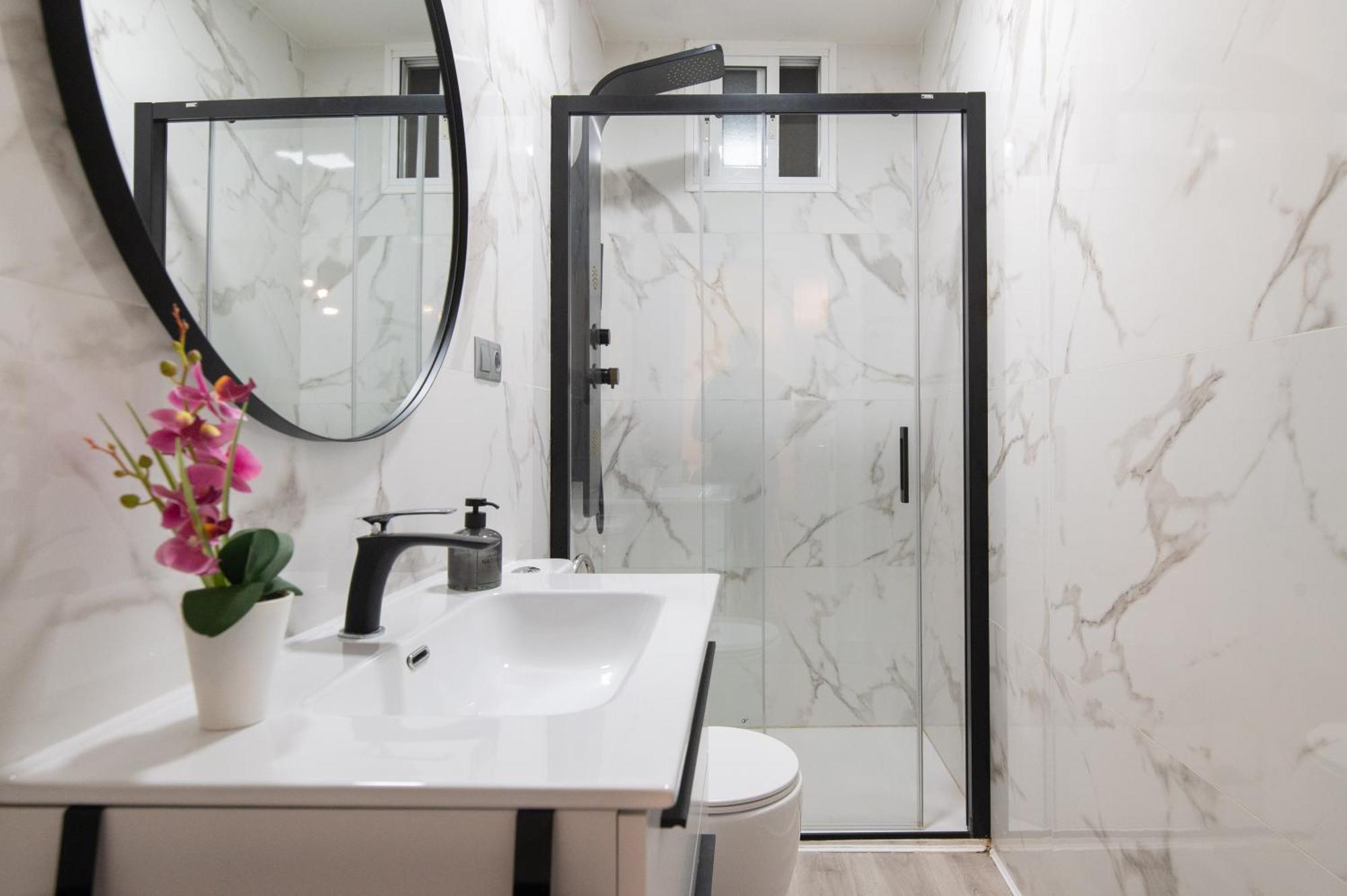 Apartamento Triana Habitame Inmobiliaria Sevilla Eksteriør billede