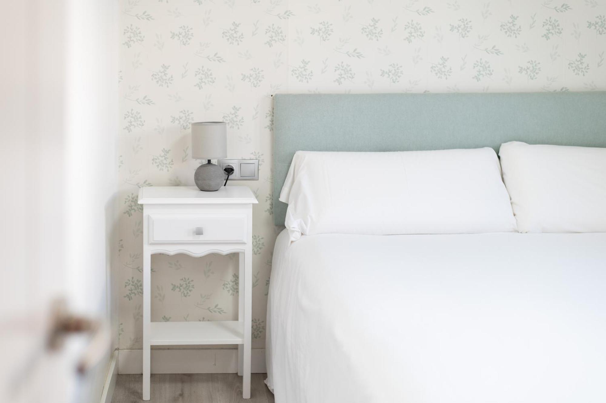 Apartamento Triana Habitame Inmobiliaria Sevilla Eksteriør billede